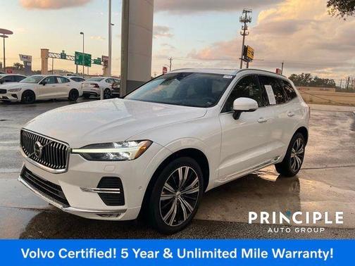 2023 Volvo XC60 B5 Ultimate Bright Theme