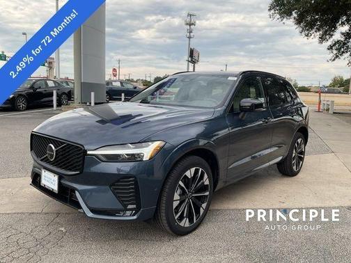 2026 Volvo XC60 B5 Plus