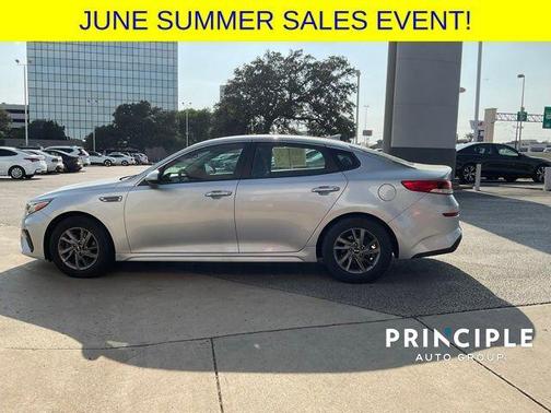 2020 Kia Optima LX