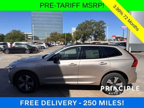 2025 Volvo XC60 Plug-In Hybrid T8 Core