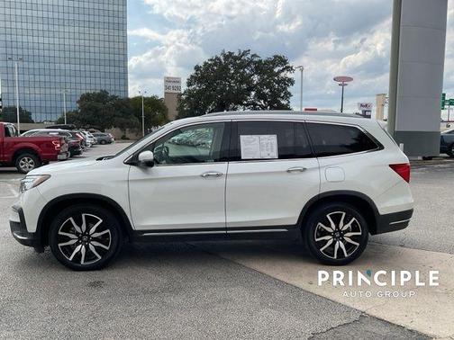 2022 Honda Pilot Touring 7-Passenger