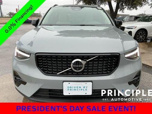 2026 Volvo XC40 B5 Plus