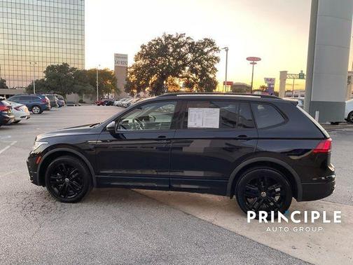 2022 Volkswagen Tiguan 2.0T SE R-Line Black