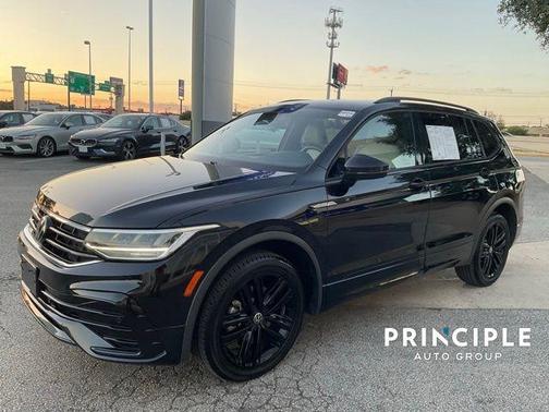 2022 Volkswagen Tiguan 2.0T SE R-Line Black