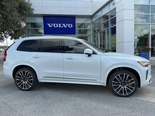 2026 Volvo XC90 B6 Plus 7-Seater