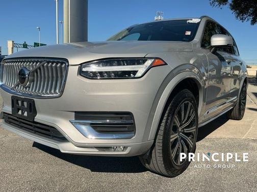 2025 Volvo XC90 B5 Core