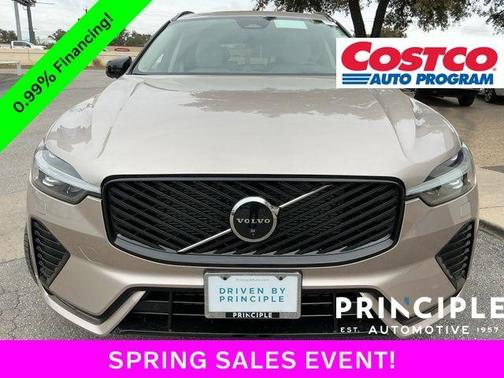 Bright 2026 Volvo XC60 B5 Ultra