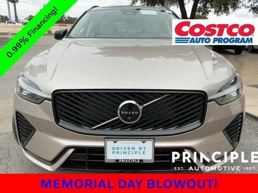Bright 2026 Volvo XC60 B5 Ultra