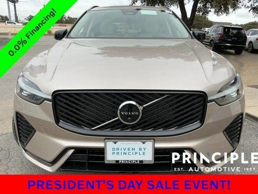 2026 Volvo XC60 B5 Ultra