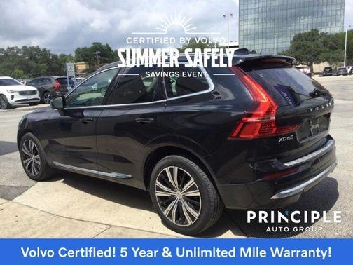 2022 Volvo XC60 B6 Inscription