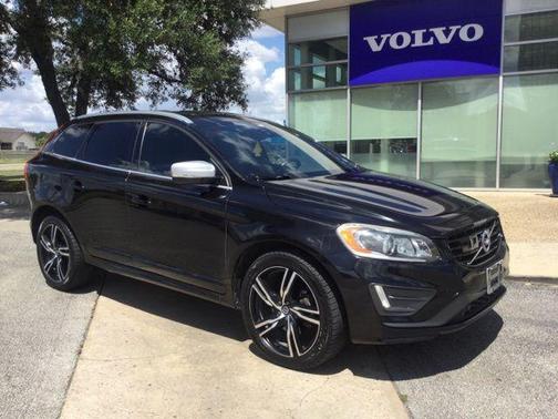 2017 Volvo XC60 T6 R-Design
