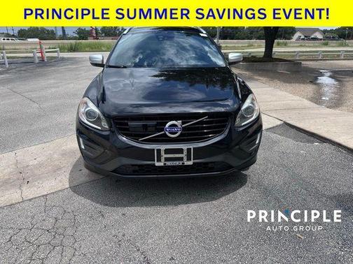 2017 Volvo XC60 T6 R-Design