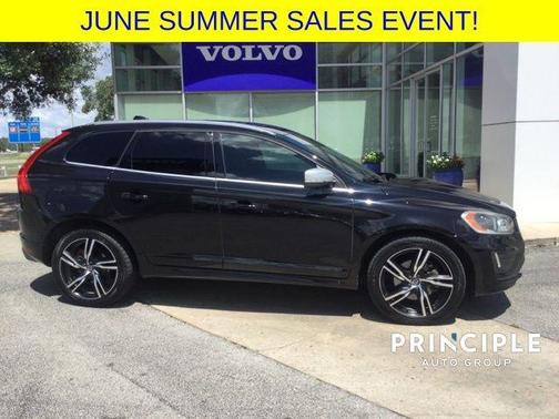 2017 Volvo XC60 T6 R-Design