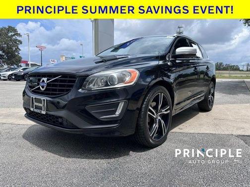 2017 Volvo XC60 T6 R-Design