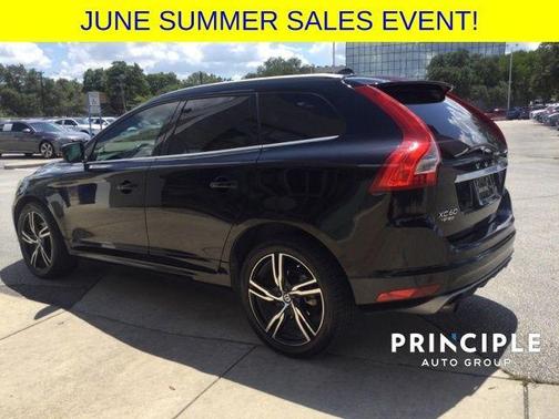 2017 Volvo XC60 T6 R-Design