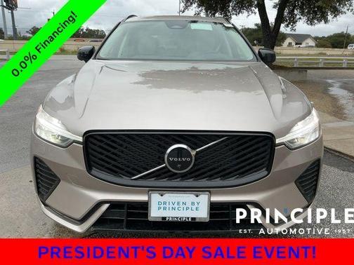 2026 Volvo XC60 B5 Ultra