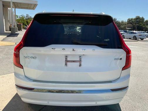 2024 Volvo XC90 B5 Plus Bright Theme