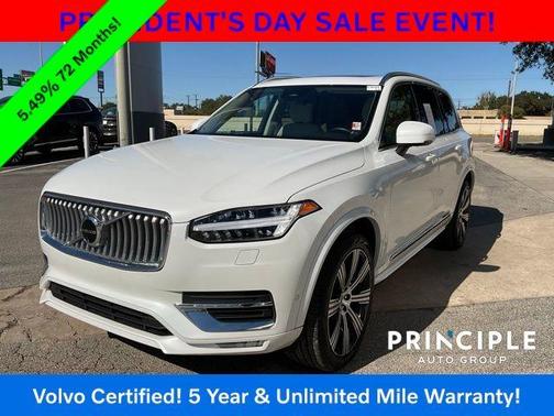 2024 Volvo XC90 B5 Plus Bright Theme