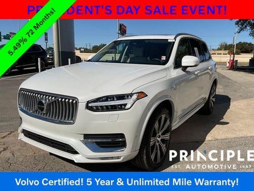 2024 Volvo XC90 B5 Plus Bright Theme