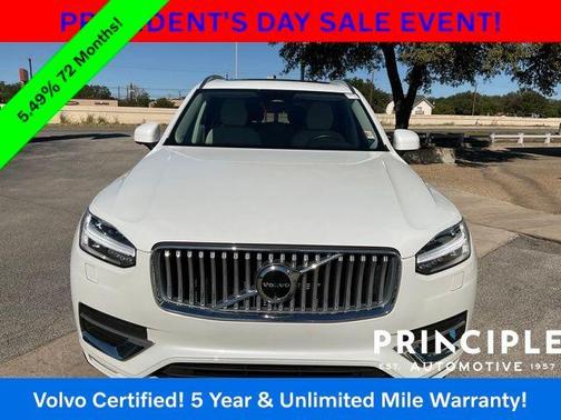 2024 Volvo XC90 B5 Plus Bright Theme