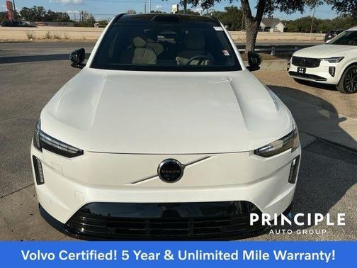 2025 Volvo EX90 Twin Motor Plus