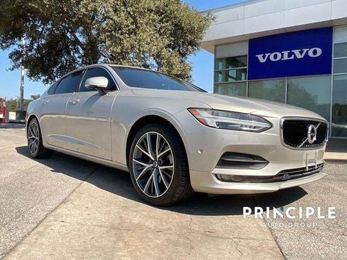 2018 Volvo S90 T5 Momentum