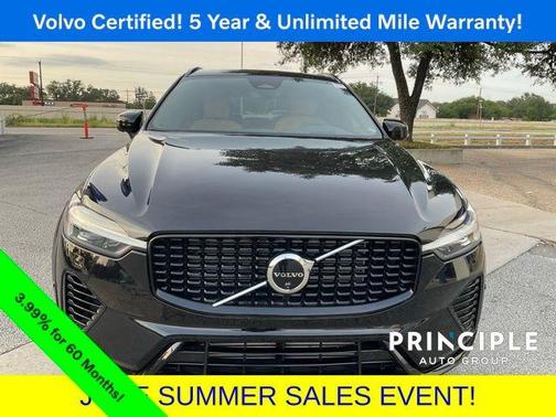 2024 Volvo XC60 Recharge Plug-In Hybrid T8 Ultimate Dark Theme