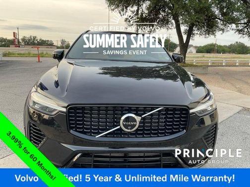 2024 Volvo XC60 Recharge Plug-In Hybrid T8 Ultimate Dark Theme