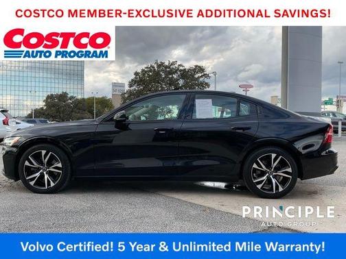 2023 Volvo S60 B5 Core Dark Theme