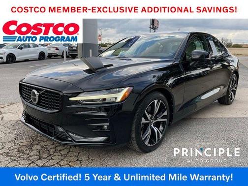 2023 Volvo S60 B5 Core Dark Theme