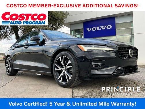 2023 Volvo S60 B5 Core Dark Theme