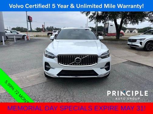 2022 Volvo XC60 B6 Inscription