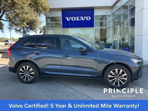 2025 Volvo XC60 B5 Plus