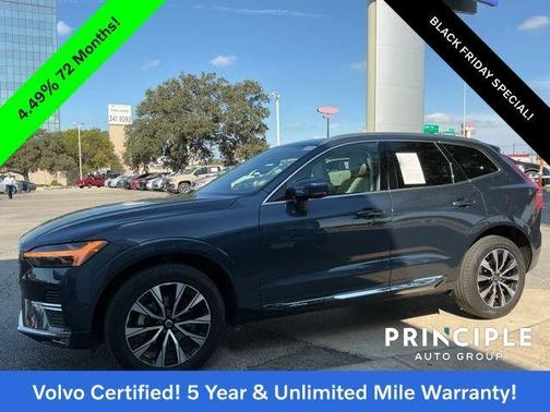 2023 Volvo XC60 B5 Plus Bright Theme