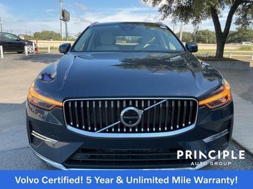 2023 Volvo XC60 B5 Plus Bright Theme