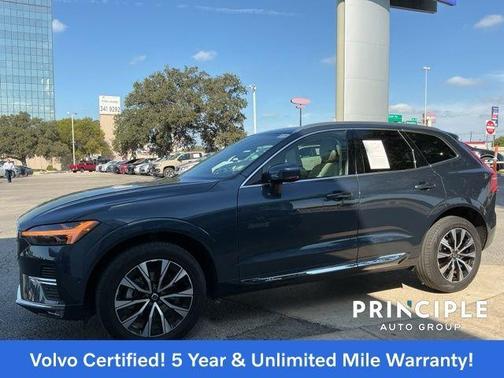 2023 Volvo XC60 B5 Plus Bright Theme