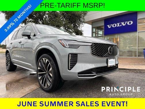 2025 Volvo XC90 B5 Core