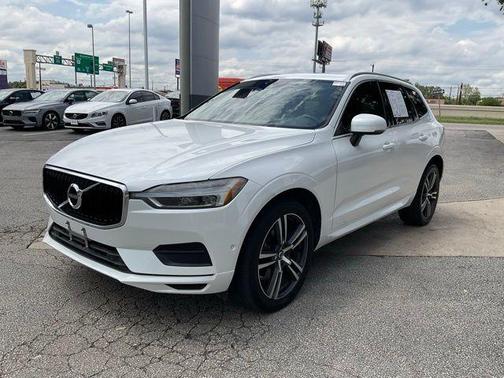 2019 Volvo XC60 T5 Momentum