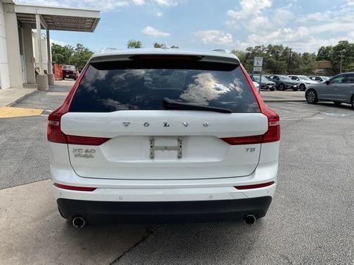 2019 Volvo XC60 T5 Momentum