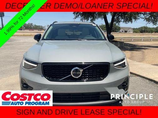 2026 Volvo XC40 B5 Plus