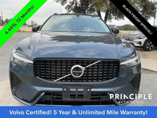 2024 Volvo XC60 B5 Plus Dark Theme