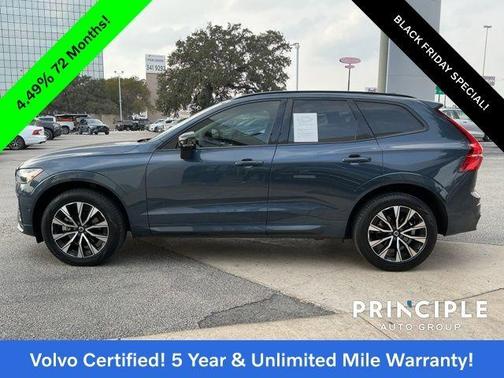 2024 Volvo XC60 B5 Plus Dark Theme