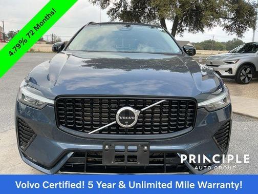 2024 Volvo XC60 B5 Plus Dark Theme