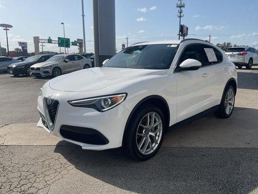 2019 Alfa Romeo Stelvio Base