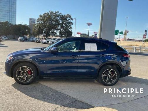 2018 Alfa Romeo Stelvio Base