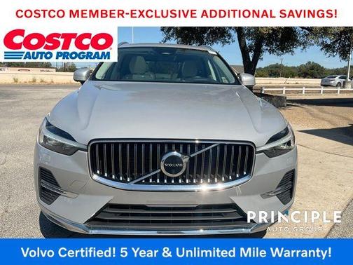 2023 Volvo XC60 B5 Ultimate Bright Theme