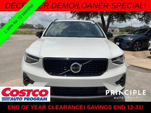 2026 Volvo XC40 B5 Plus