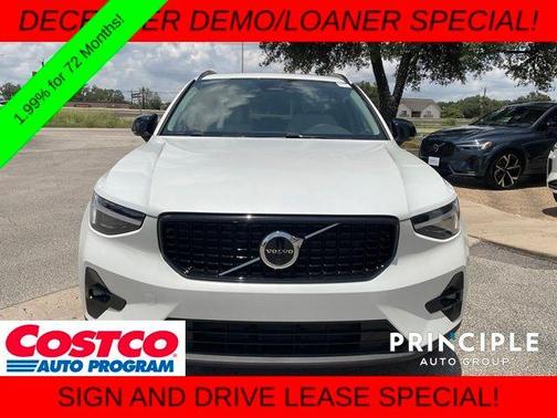 2026 Volvo XC40 B5 Plus