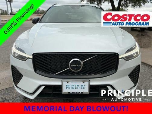 Crystal White Metallic 2026 Volvo XC60 B5 Plus