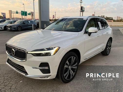2022 Volvo XC60 B5 Inscription